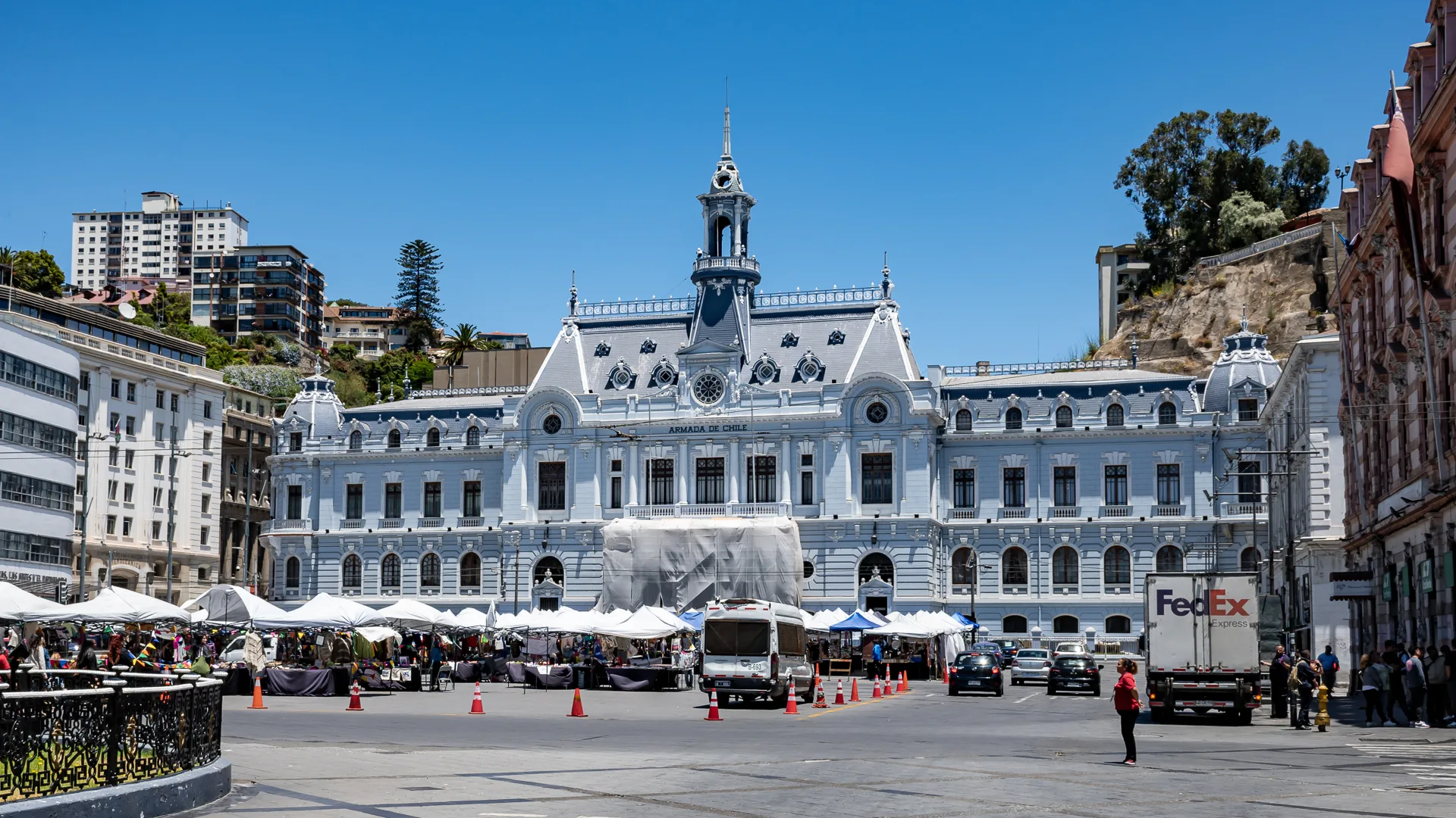 Edificio Armada de Chile at Plaza Sotomayor
